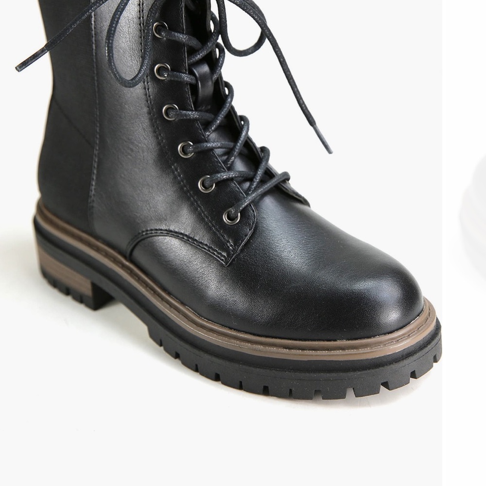 Black Combat Moto Boots with Rugged Sole